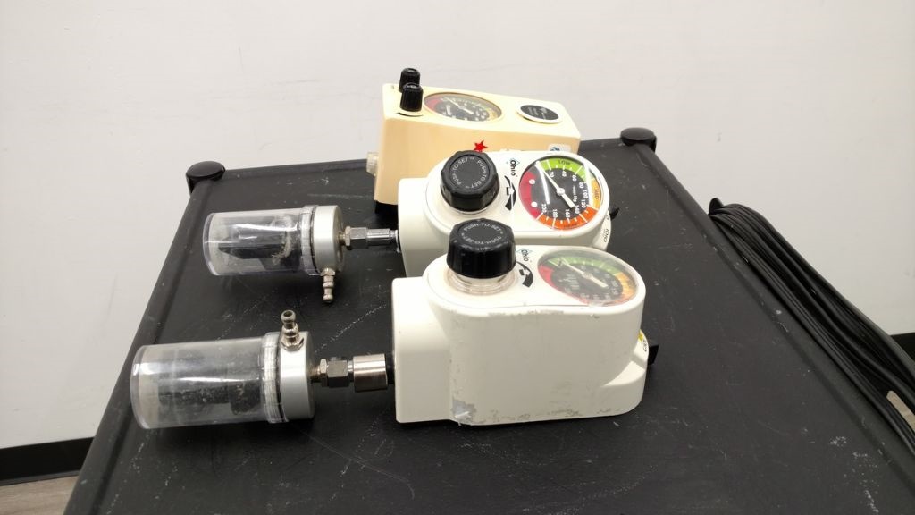 Lot of 3- (2) Ohio Medical Suction Regulator Units Model 1251 & (1 ...