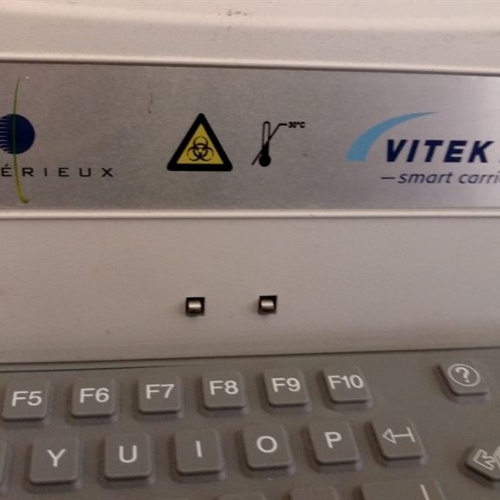 Biomerieux VITEK 2  Smart Carrier Station w/ Keyboard (Ref: 27209)
