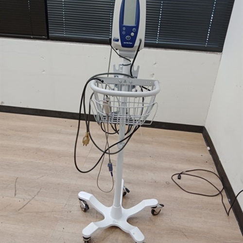 Welch Allyn Vital Signs Monitor With Stand 