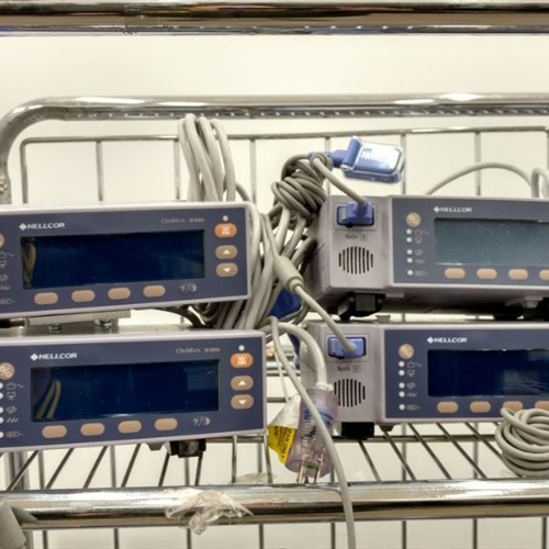 Lot of 33 Nellcor Oximax N-600X SpO2 Patient Pulse Oximeter Monitor 