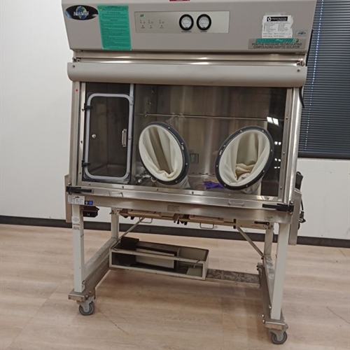 Nuaire Compounding Aseptic Isolator