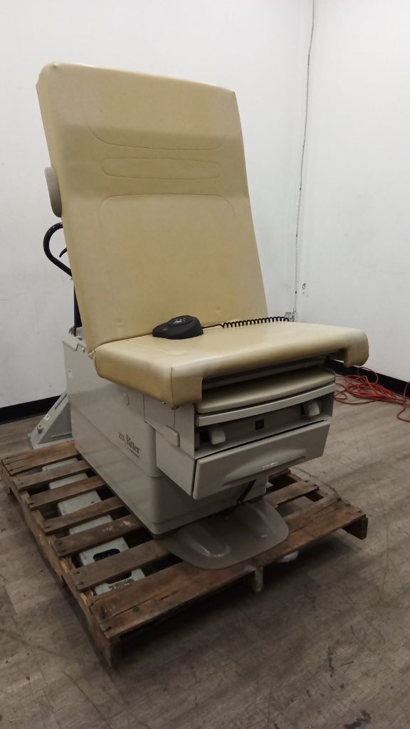 Midmark Ritter 223 Exam Table | Auction 19254