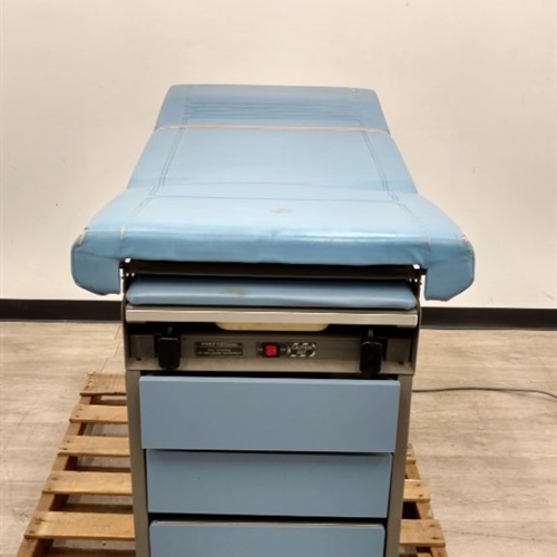 Ritter 104 Exam Table | Auction 10841