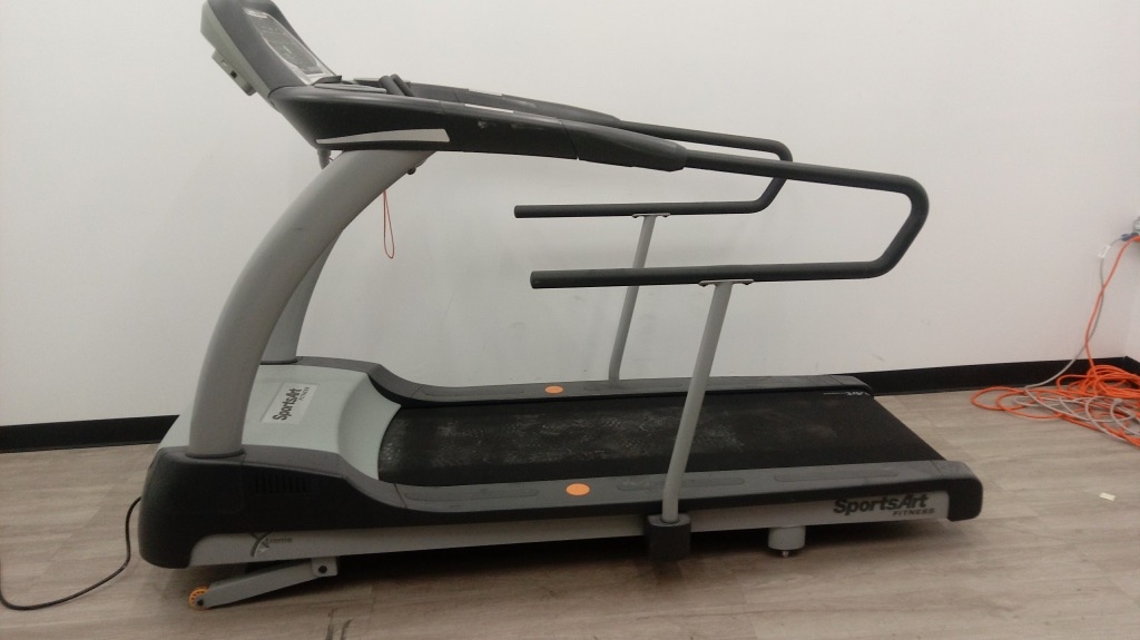 SportsArt Fitness T652 Treadmill Auction 6661