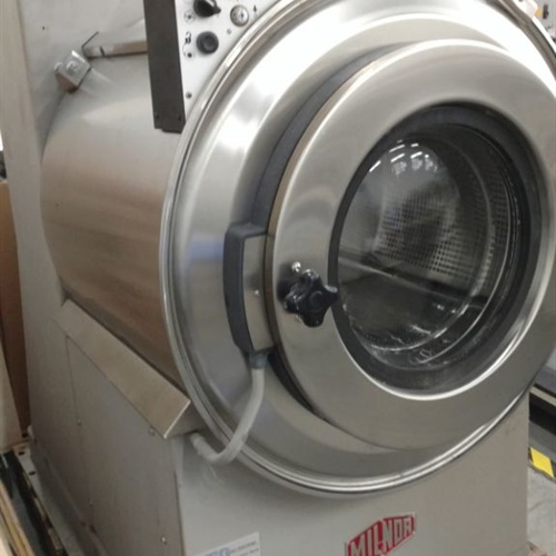 Milnor E-P Plus Commerical  Washing Machine