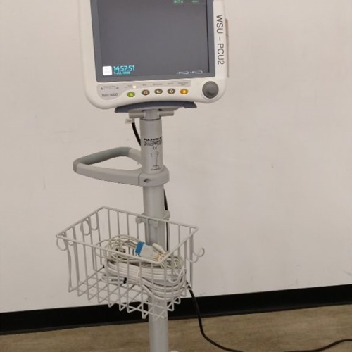 GE Dash 4000 Patient Monitor w/ Stand 