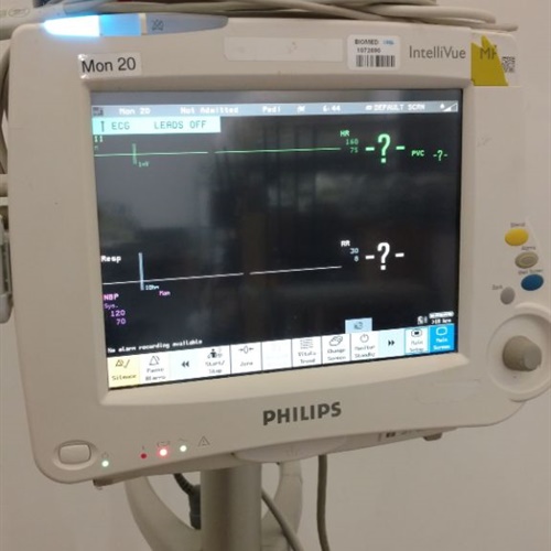 Philips Intellivue MP30 Patient Monitor M8002A w/ Stand