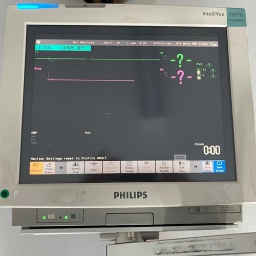 Philips IntelliVue MP70 Patient Monitor with M3001A Module