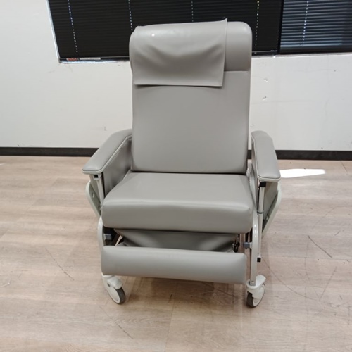 WinCo Recliner Chair