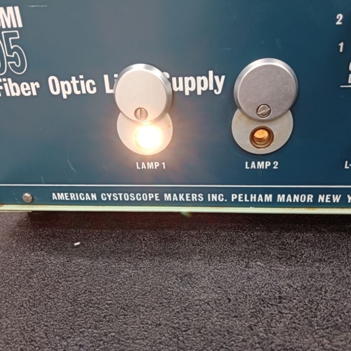 AMI Fiber Optic Light Supply