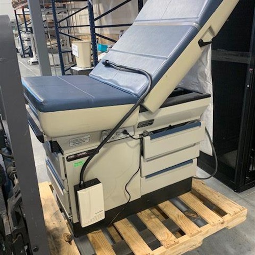 Midmark Exam Table | Auction 9239