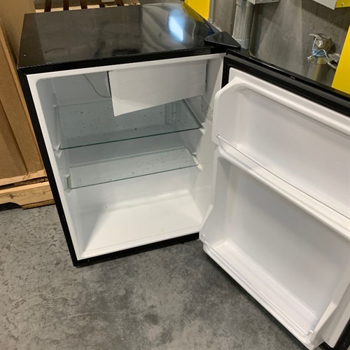 Small Personal Refrigerator with Freezer