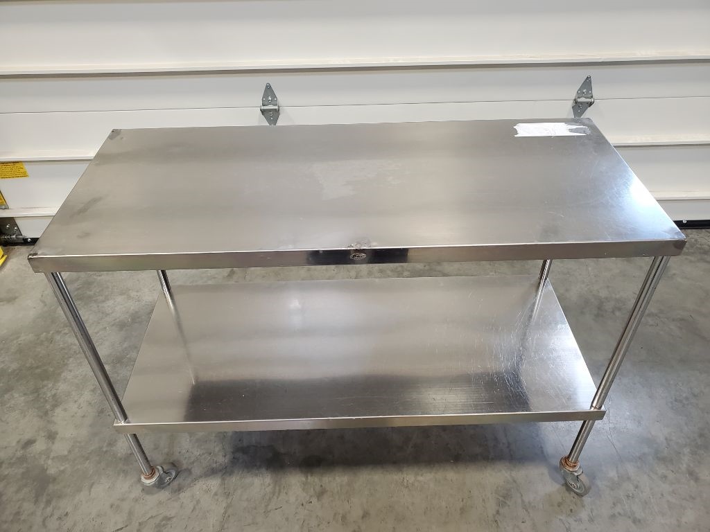 Stainless steel rolling table | Auction 14950