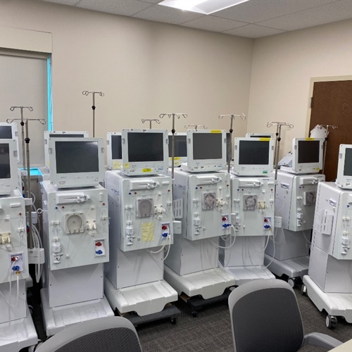 Lot of 18 B-Braun Dialog+ Dialysis Machines with spare parts V8.3 software
