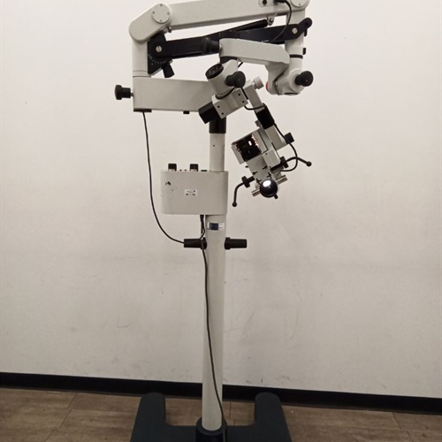 Leica Surgical Microscope