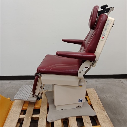 MTI 423H-115 Exam Chair