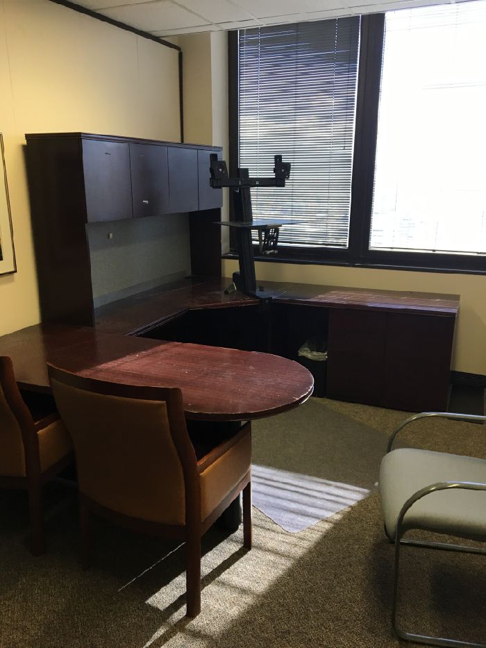 Corporate office furniture Auction 1689