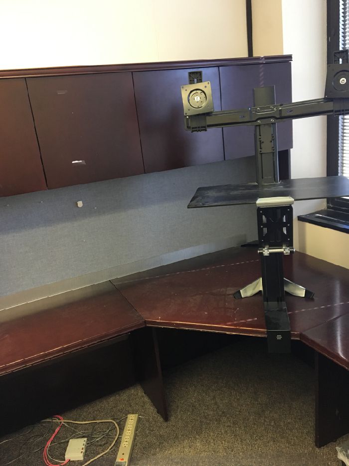 Corporate office furniture Auction 1689