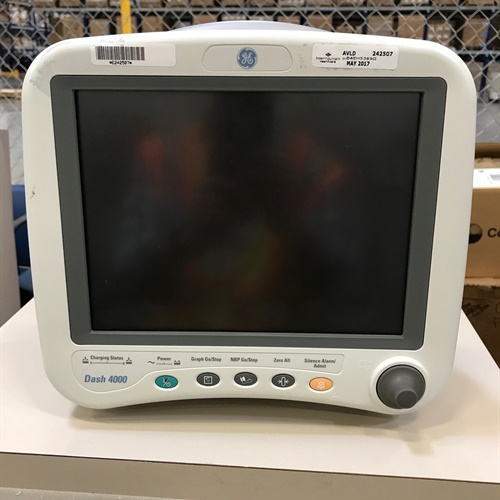 Group of 4 Used GE Dash 4000 monitors and 4 GE SAM Gas Modules